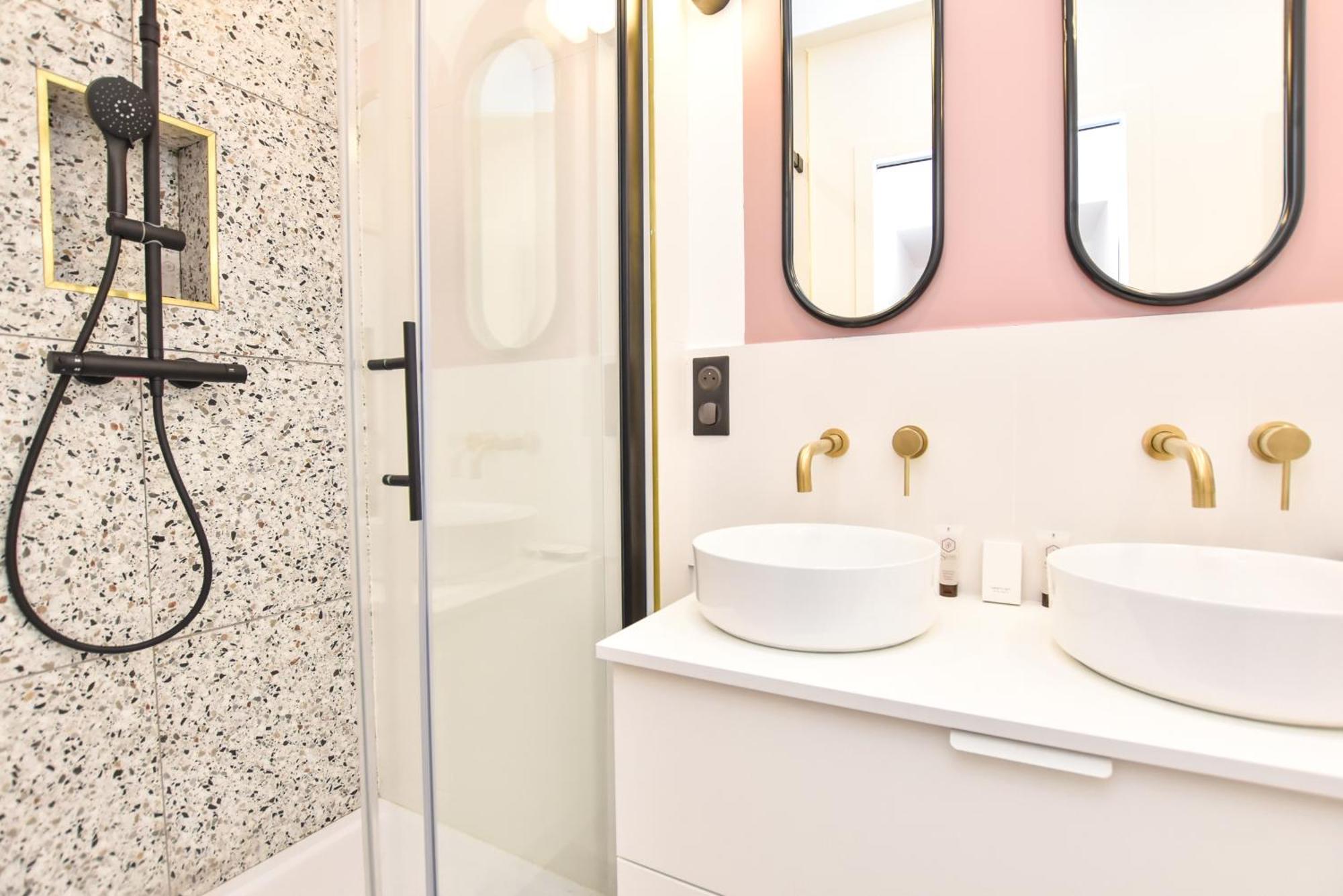 Charming And Cosy Flat Next To The Eiffel Tower Paris Exterior foto